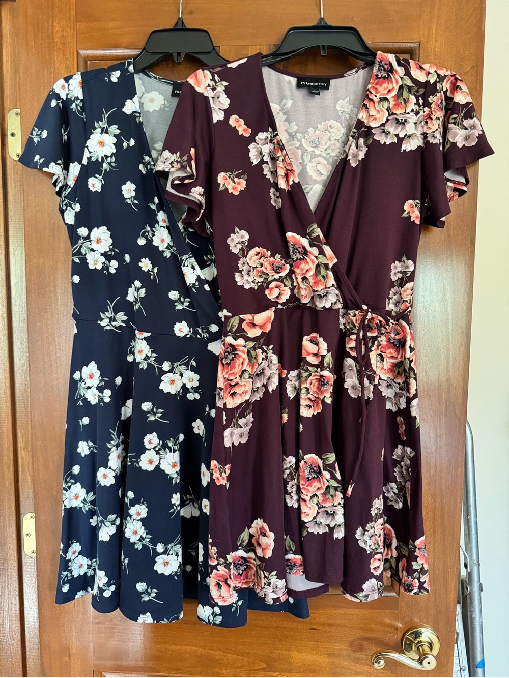 STITCH FIX FORTUNE + IVY Floral Wrap Mini Dress Bundle